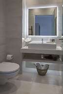 Ermou Stylish Suites by GHH