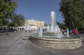 Ermou Stylish Suites by GHH