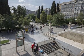 Ermou Stylish Suites by GHH