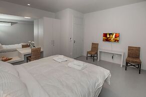 Sophisticated Apartment in Syntagma by GHH