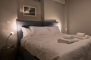 Sophisticated Apartment in Syntagma by GHH