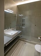 Sophisticated Apartment in Syntagma by GHH