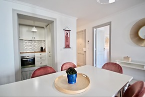 Akicity Mouraria Hanes