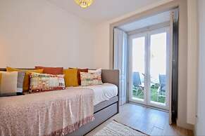 Akicity Mouraria Hanes