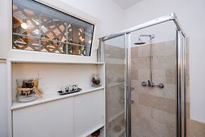 Amazing Penthouse by Caracalla