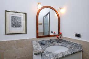 Amazing Penthouse by Caracalla