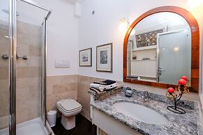 Amazing Penthouse by Caracalla