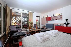 Amazing Penthouse by Caracalla