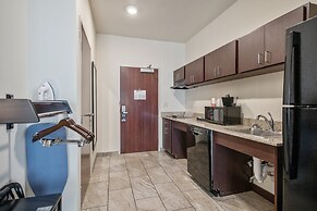 Cobblestone Hotel & Suites - Austin