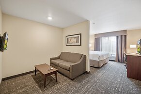 Cobblestone Hotel & Suites - Austin