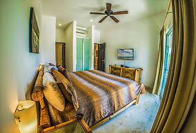 La Vista Condo Beachside