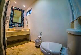 La Vista Condo Beachside