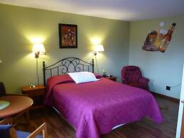 Country Villa Motel and Country Camping