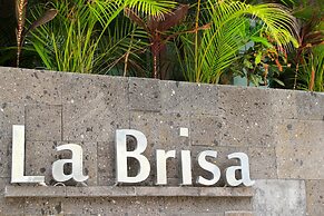 Las Brisas Condominios