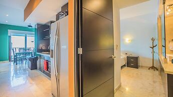 Las Brisas Condominios