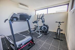 Las Brisas Condominios