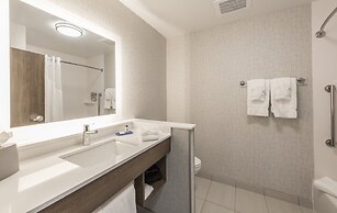 Holiday Inn Express & Suites Phoenix North - Happy Valley by IHG