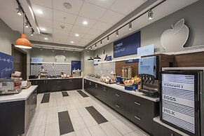 Holiday Inn Express & Suites Phoenix North - Happy Valley by IHG