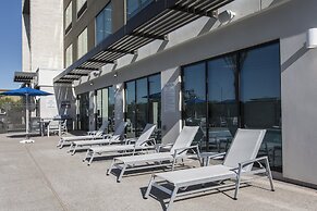 Holiday Inn Express & Suites Phoenix North - Happy Valley by IHG