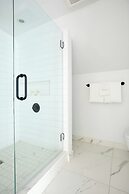 Sonder by Marriott Bonvoy Gravier Place Apartments Medical