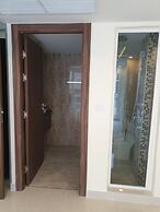 Grand Avenue by Moshe