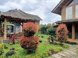 ADK Papandayan Homestay & Tour