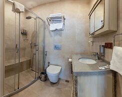 Al Madina Hotel