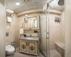 Al Madina Hotel