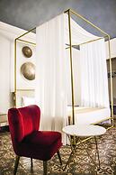 Scene Suites Apartments