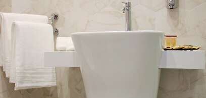 Scene Suites Apartments