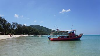 TT Naiyang Beach Phuket
