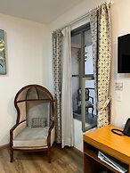 Adamas House Hotel