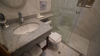 Adamas House Hotel