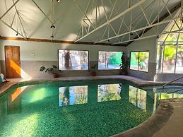 Hotel Jardín del Lago