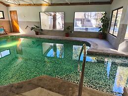 Hotel Jardín del Lago