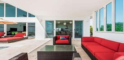 Villa Tequila Sunrise