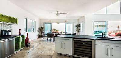 Villa Tequila Sunrise