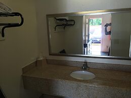 Regency Inn and Suites