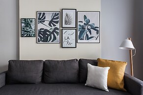 UPSTREET Charming & Comfy 2BD Apt-Acropolis