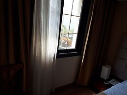 The Klazomenai Marine Hotel