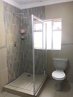 Caribbean Estates Villa & Apt