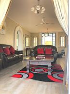 Caribbean Estates Villa & Apt