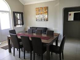 Caribbean Estates Villa & Apt