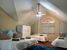 Caribbean Estates Villa & Apt