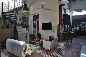 La Pantera Negra Gallery and B&B