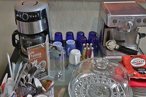 La Pantera Negra Gallery and B&B