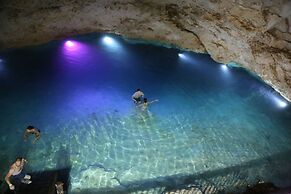 La Pantera Negra Gallery and B&B