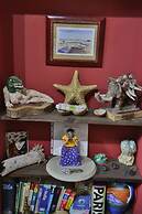 La Pantera Negra Gallery and B&B