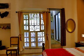 La Pantera Negra Gallery and B&B