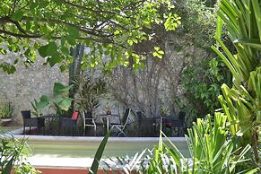 La Pantera Negra Gallery and B&B